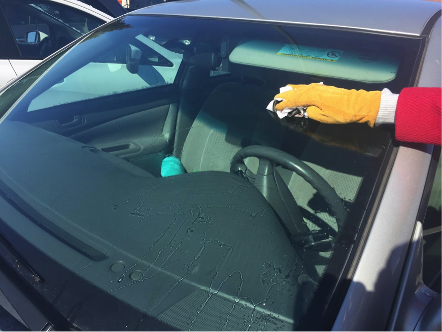 Marcsgarage's tweet photo. #ProTip Use newspaper scraps to wipe automobile windows dry after cleaning to avoid streaks. http://t.co/UxKvT9O8KV