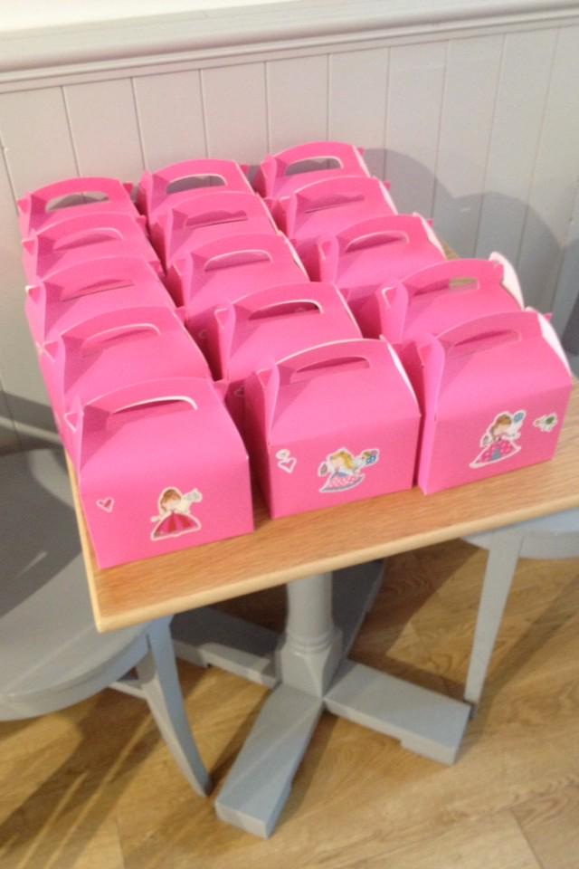 StClementsCake's tweet image. Party time!