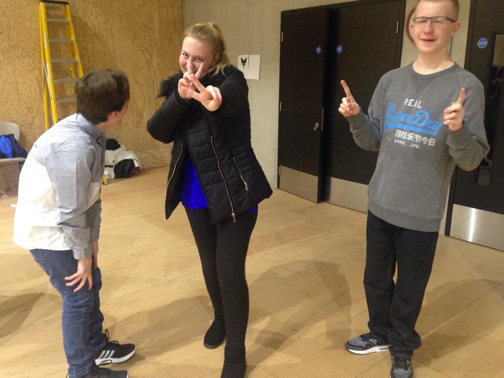 LucLogs83's tweet photo. Thank you to Laura at @LivEveryPlay for our fab pre show workshop! We ❤️'d AMND #DreamOn #AVYT http://t.co/UGWc2J3Hog