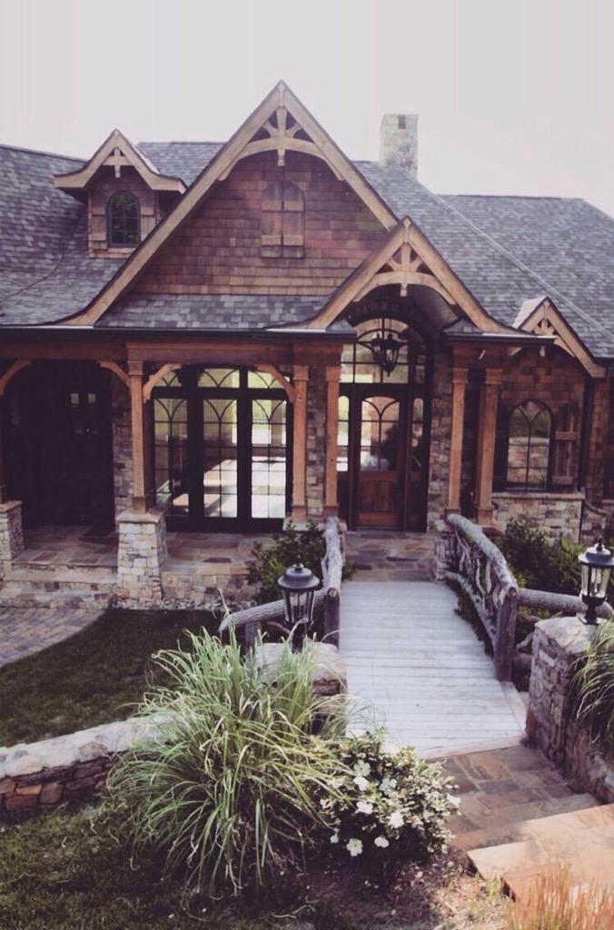 tailgatstnlines's tweet photo. House goals🏡 http://t.co/LZZZxEpeMQ