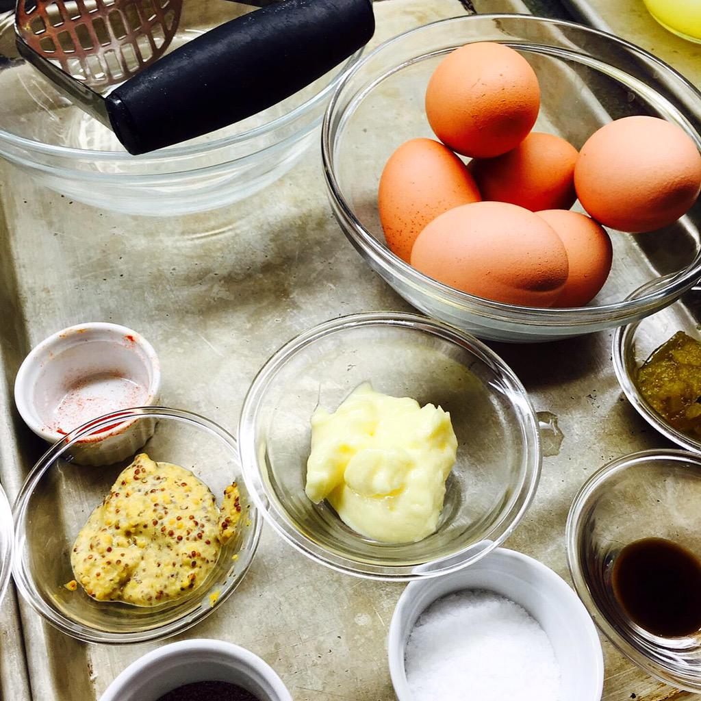 HeirloomProvis's tweet photo. Mmm, #deviledeggs with @lustymonk mustard &amp; @bourbonbarrel #worcestershire, from @CoonRockFarm hens #cookingclass http://t.co/KEfUODDwr4