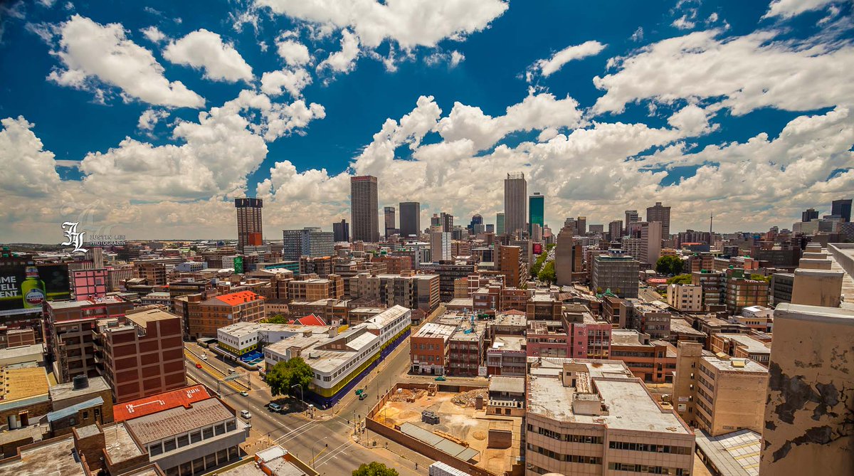 Goooood moooorniiiiiing Johannesburg! Here's a sick shot of the city from a special vantage point. #CreateWithCanon