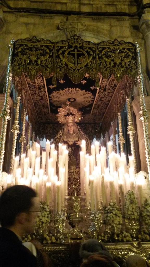 ssmoron's tweet photo. Suena el Himno Nacional, la Madre de Dios está en su casa. http://t.co/2cK9omiTmv