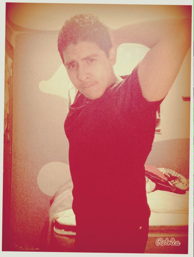 marcoUFC98's tweet photo. XD saludos http://t.co/TJsHqZaQN6