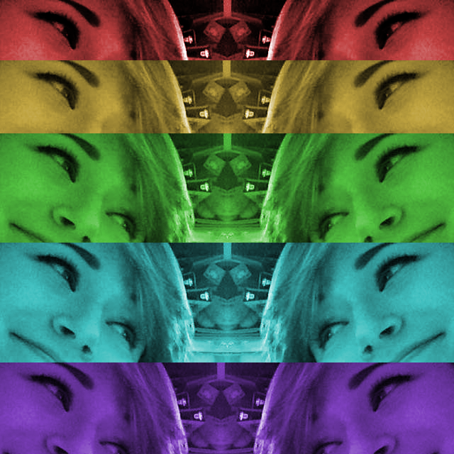 GLFeatherCo's tweet photo. NEW SONG TONIGHT
"GLITTER BOMB"
GET READY 
FOR 
THIS
SICK
BEAT
#TaylorSwiftSuesMe http://t.co/2EEU8ZJKdA