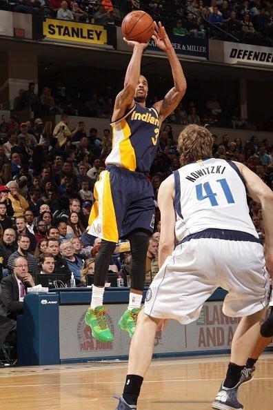 PeakSportHQ's tweet photo. #NBAKicks Check out @Pacers @George_Hill3 Green PEAK Monster PE. #NBAGreenWeek @peaksportsUSA @PeakSportCanada http://t.co/LWUXiBv13w