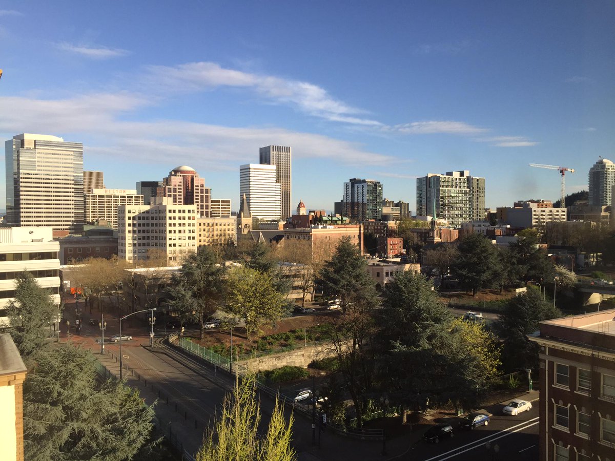 piqniqapp's tweet photo. The #PDX office view from @forgepdx, our current co-working space. We are thrilled to have this as our nest. http://t.co/nOOM3jl9va