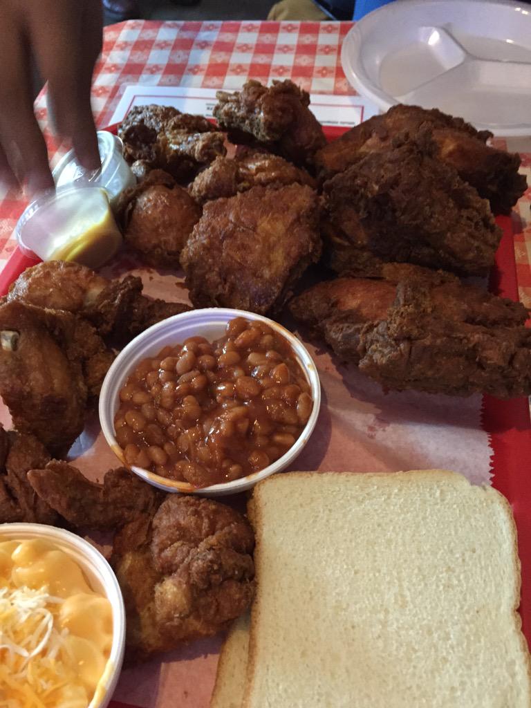 Andrew Thomas tweet media