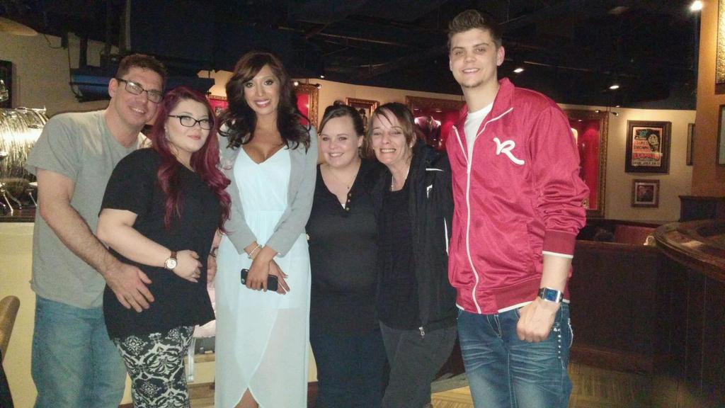 April Brockmiller on Twitter: &ldquo;All of us tonight @CatelynnLowell