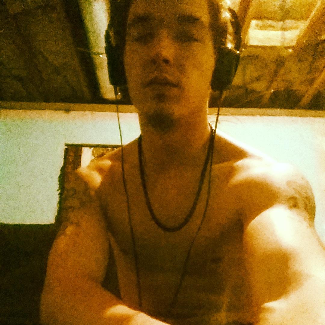 joshstusse19's tweet photo. I don't know how you feel can you tell me
I won't know how you feel 
Is it cause a nigga handsome and wealthy http://t.co/pxwYq28NaC