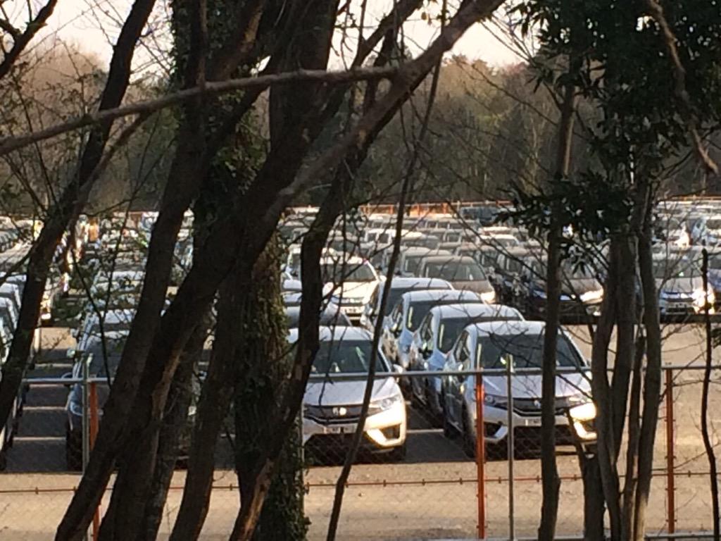 Cinefuk 決算期にこんな事になるの 以前もあったね 暫くすると本田の新古車が市場に溢れる訳だ Http T Co Cflz0jgev4 埼玉県各地でホンダ車の在庫車保管庫が多数発見される フィット ジェイドなどが野ざらしで絶賛保 Http T Co Umbana80ty