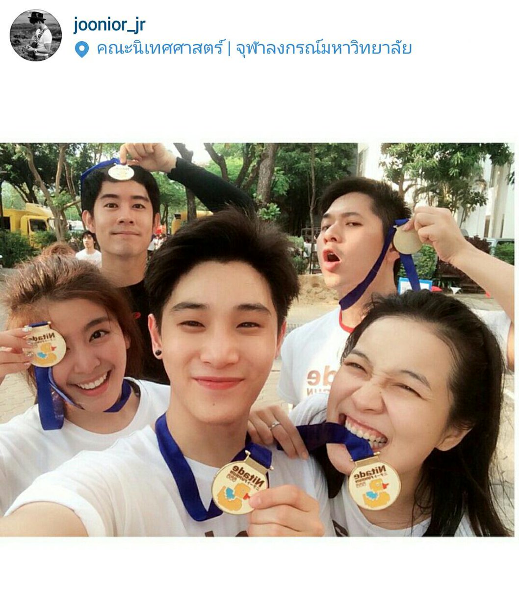 handsomerunners's tweet photo. ฟรุ้งฟริ้ง สดใสๆ
cr. Instagram
#หนุ่มนักวิ่ง #handsomerunners #NitadeFunRun http://t.co/b60HplckHR