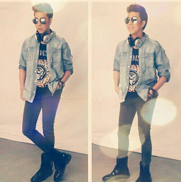 \" Happy Happy Birthday sa pinakagwapong Bakla na Mahal ko :))

Happy VICE GANDA Day  pogi