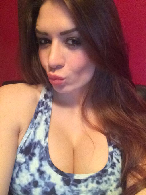 Come play with me and my epic cantaloupes on my stream :) http://t.co/Nfx2XTVtWK http://t.co/wBrEJFE<a href="/tag/ces2016"class="tags"><span>#ces2016</span></a>