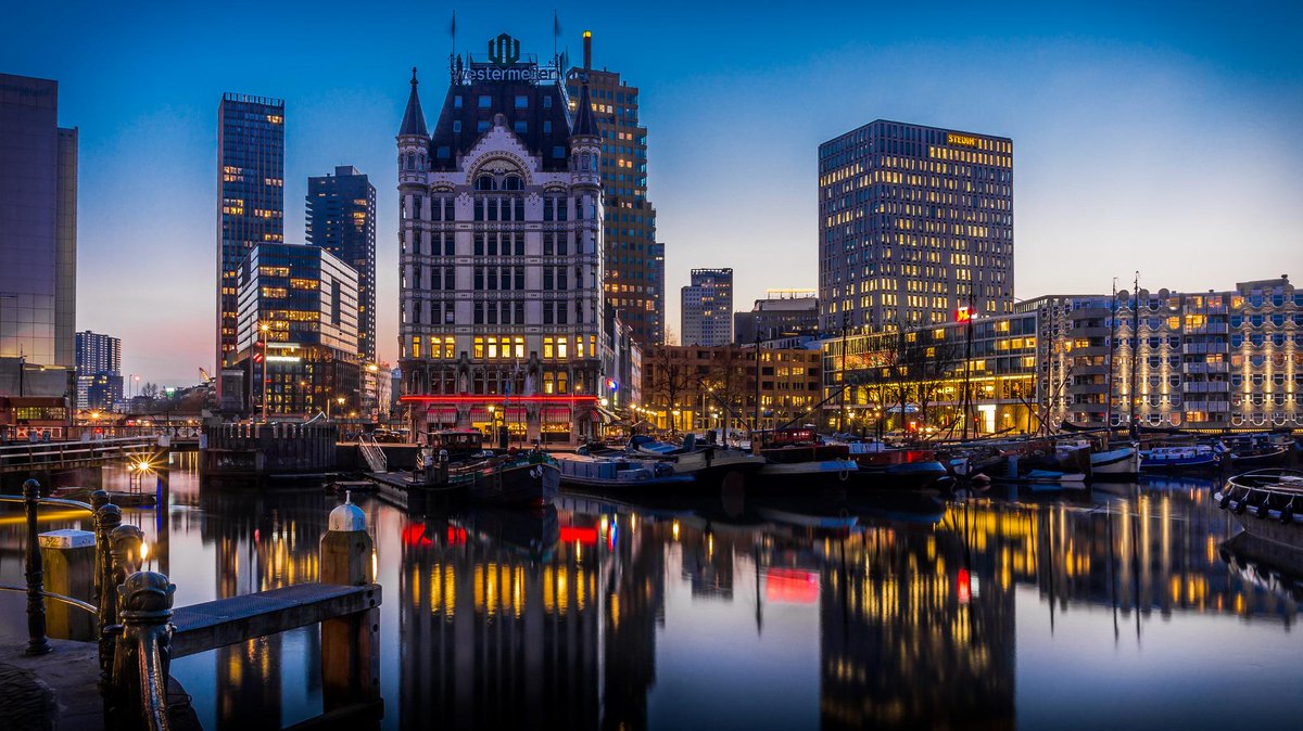 “<a href="/010bynight/">Rotterdam by Night</a>: "<a href="/Lahiox/">Lahiox~</a>: Sunset in Rotterdam via /r/wallpapers ift.tt/1bLFJbR "”