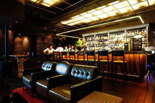 Tuesday, stay happy with TIYO &amp; TATA, 7.30pm. Hello winelovers: Beringer Wine, 2 bottles for only 800K. 29959050