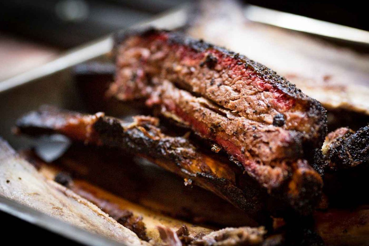 9 BBQ Spots Around Dallas That Are Worth a Road Trip: thrillist.com/eat/dallas/bes…