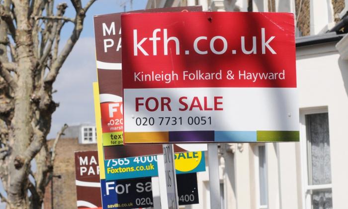 WeAreLatimer's tweet photo. New survery says #youngpeople in #Britain are giving up hope of owning a home one day http://t.co/IFPA7810UG http://t.co/BwV2UDPBpR