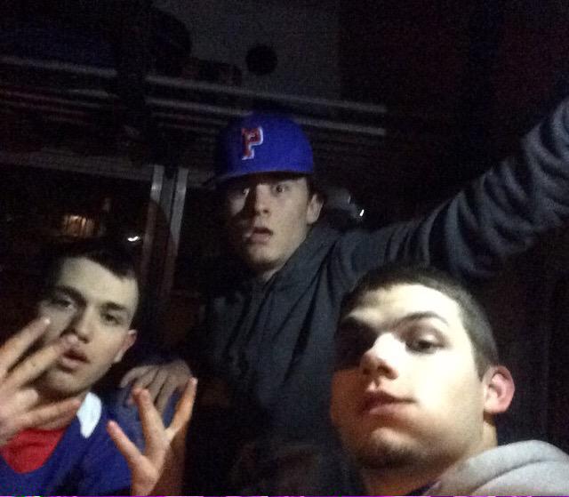 fakedmo4's tweet photo. Packin fatties with my boys @BradenPetty @pickenshotshot #TrueDipper http://t.co/HM9KP5ruur