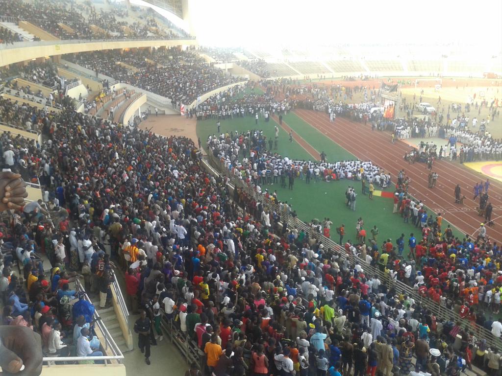 DoreDomani's tweet photo. SportDay#Stade#Nongo: " Sortons des sentiers battus boueux et nauséabonds de la manipulation ethnico-communautaire.." http://t.co/FQjFNuo2q5