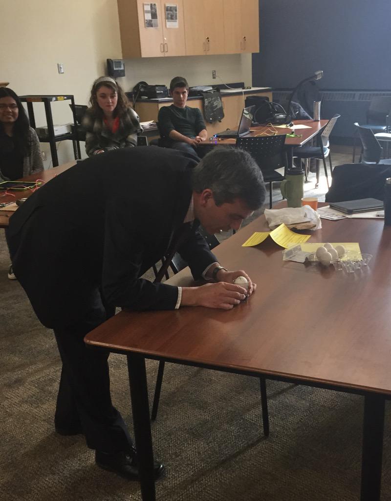 LiseGrimwood's tweet image. @ApplewoodHts teachers Mr.Rodriguez &amp;amp; Mr.Giraldi honour student voice &amp;amp; professional collaboration #fosfournier