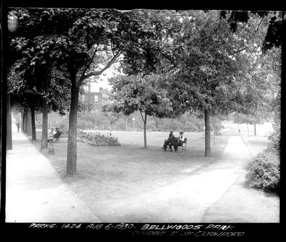 Toronto's tweet photo. A look back: Toronto parks of the past. Via @blogTO, http://t.co/t2NzWSZ4ky. http://t.co/mILZ4J1QFa