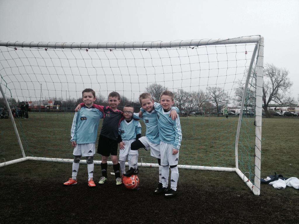 Carbrain2008s's tweet photo. Great weekend with the boys at the southport tournament, done the club proud. #Carbrainbc http://t.co/TH5L5qYXNd
