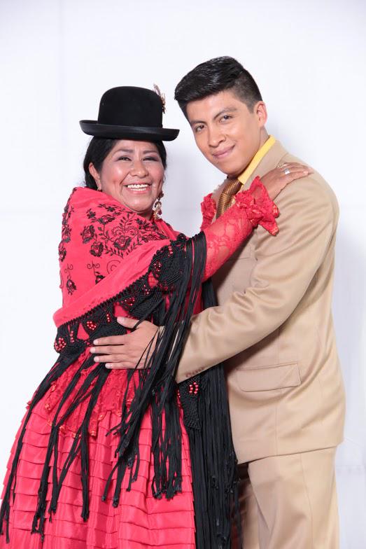 hanscaceresb's tweet photo. Carmen Rosa,la cholita luchadora, estará en Bailando http://t.co/jr9dIue40c @GISELATC29 @carolacaceresca http://t.co/Wg1AMJIabO