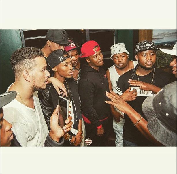 KiDdofresh_ZA's tweet photo. Bless us with a feature @DreamTeamDBN ft @akaworldwide &amp; @CassperNyovest #Will You ? http://t.co/nDDU13Mke4