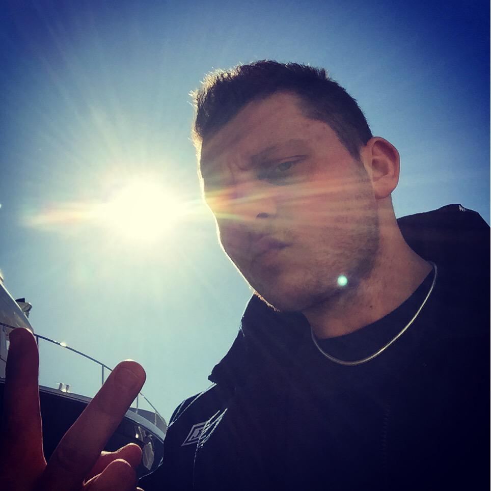 SimcrossSimone's tweet image. 