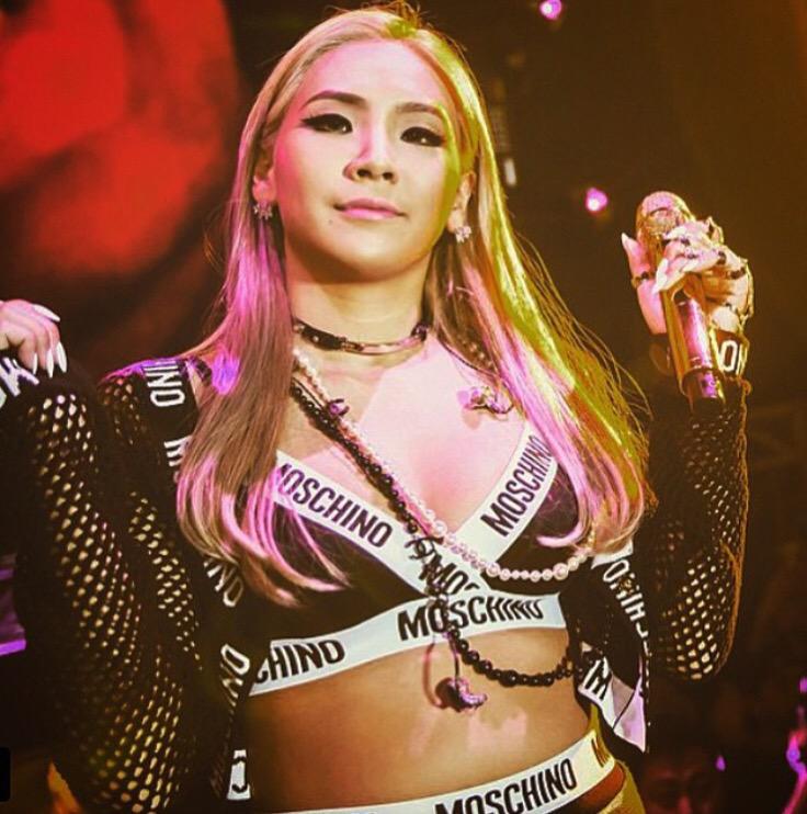 BaddestFemaleCL's tweet photo. Moschino's Instagram Update with CL https://t.co/lUNPBiWLjO http://t.co/NvUyfgBpVV