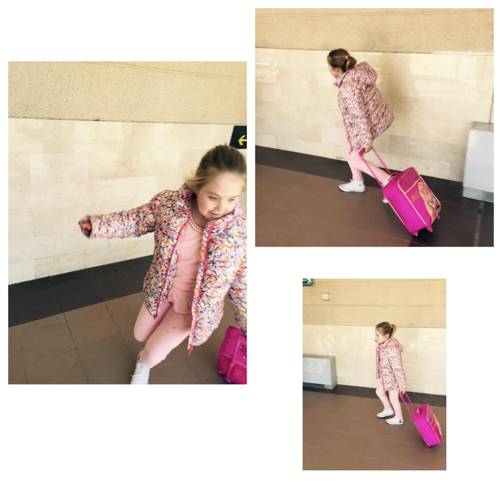 Chloe_Sims's tweet photo. Look how excited Madison is... #easter #holiday @icelollyholiday 💖 http://t.co/sNJteqnyCg