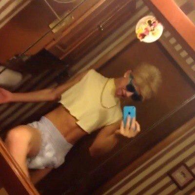 pixiekait's tweet image. are you okay ? 😂😂 @taylorcaniff