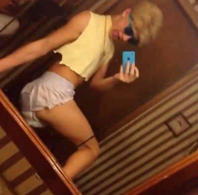 pixiekait's tweet image. are you okay ? 😂😂 @taylorcaniff