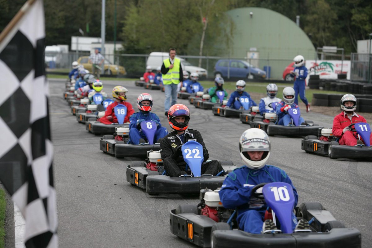 ErnavdBiggelaar's tweet photo. Laatste plaatsen beschikbaar  #2uurs enduro #huurkartrace as zaterdag 16.00 uur. http://t.co/iiM0B1TyYj http://t.co/bop1uEk3Eb