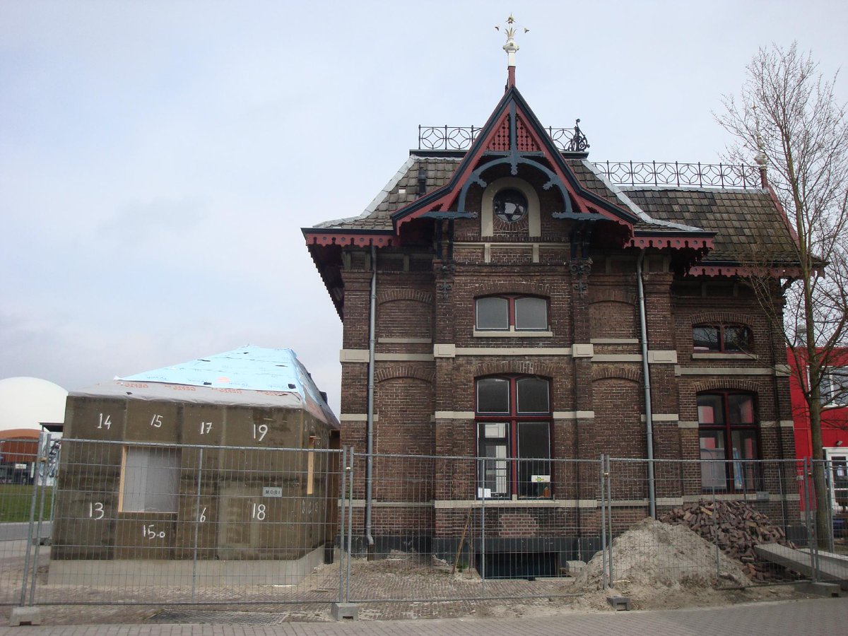 Volumeuitbreiding regulateurshuis door @brandsbouw eigendom @GMF2002 in #Groningen zichtbaar. Mooie #herbestemming!