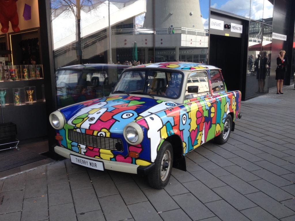 MotorenMarcha's tweet photo. Trabant, un clásico de la antigua Alemania del este. http://t.co/ggYcL8Bn59