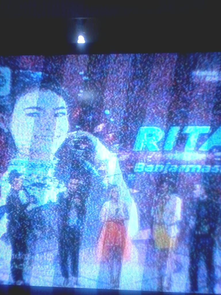 andiupiek's tweet photo. @IndosiarID  iis dahlia itu mukanya identik dengan rita n coba perhatikan !! #DAcademy2 http://t.co/J1zrDFuwNr