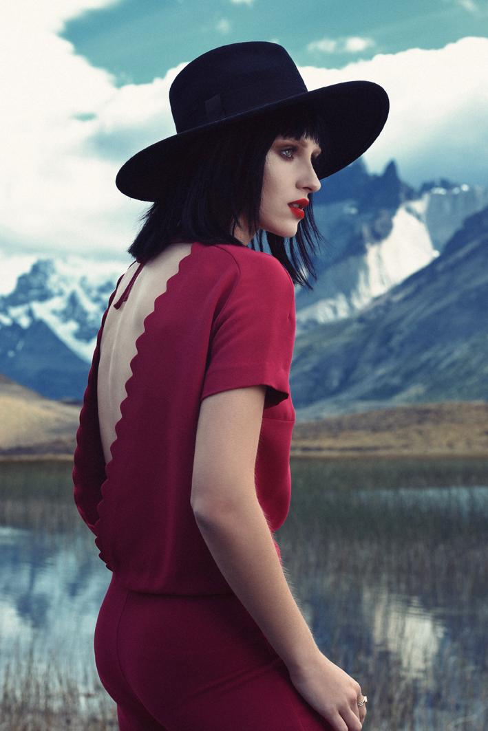 Revista_Ya's tweet photo. Moda noche austral: Faldones en todas sus versiones, chaquetas cortas, brillos y bototos http://t.co/eUrXOAMWXY http://t.co/viWKgMg4yo