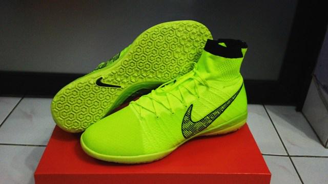 DiiniAnggraaeni's tweet photo. Sepatu Futsal Nike Cr7 Masih Promo>>PIN 550600AE Info lebih Lengkap Buka di sini yah http://t.co/xvYAj5iS2c http://t.co/Y1utCvKLGY