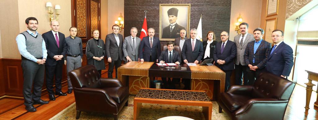 Ahmet_Davutoglu's tweet photo. Uzun bir mesai sonunda milletvekili aday listemizi hazırladık. Ülkemize hayırlı olsun. Allah yolumuzu açık etsin. http://t.co/HFUtoSt8Em