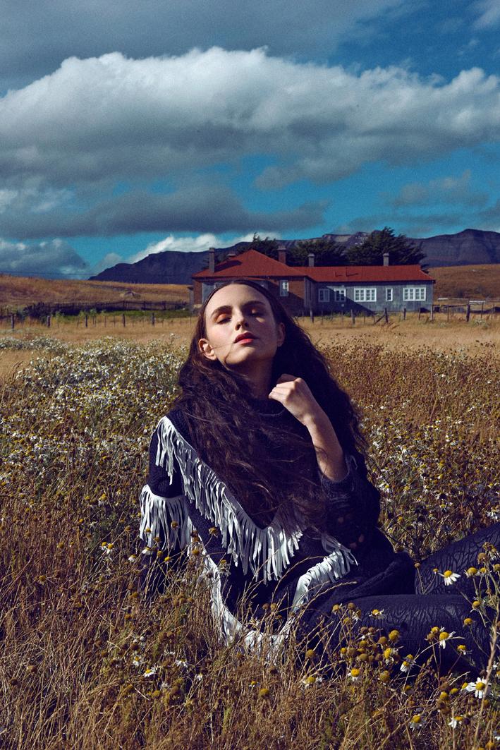 Revista_Ya's tweet photo. Moda punto grueso: Desde mini suéteres hasta modelos de dimensiones extra grandes http://t.co/kvJMqIHfH7 http://t.co/qHTE8xbucZ