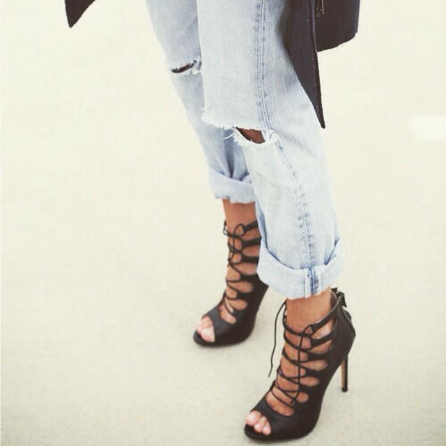 live_from_hell_'s tweet image. 