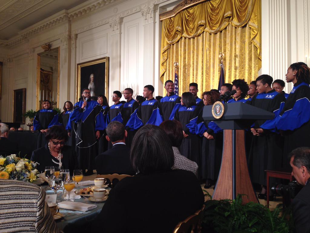 vj44's tweet photo. Pres Obama and guests at the annual Easter Prayer Breakfast listening to the amazing @HowardU Gospel Choir. http://t.co/ljKzGorWym