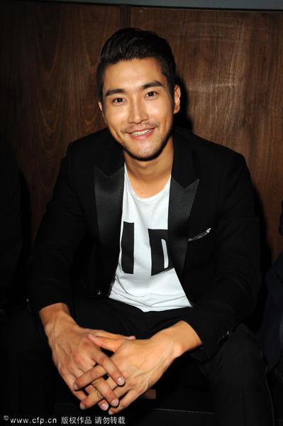 Happy Birthday Choi Siwon! Wish you all the best! Hopefully succes yaa ;)  