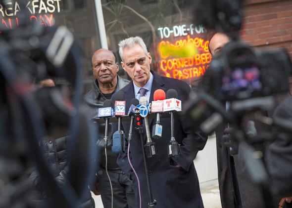 Slate's tweet photo. Life in Chicago has gotten worse under Rahm Emanuel:  http://t.co/BbhfvXDmBZ http://t.co/RQFUAHHrtz