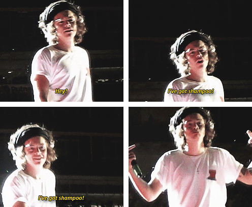 1dgotuslike's tweet photo. a fan : "HARRY YOU DIDN'T GET A SHAMPOO! HAHAHA"

Harry be like : http://t.co/HfNh5JICPT