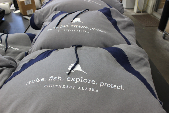OnTimeScreen's tweet photo. Take me away on an Alaskan cruise please! #hoodedsweatshirts http://t.co/Z7H3bkX3nl