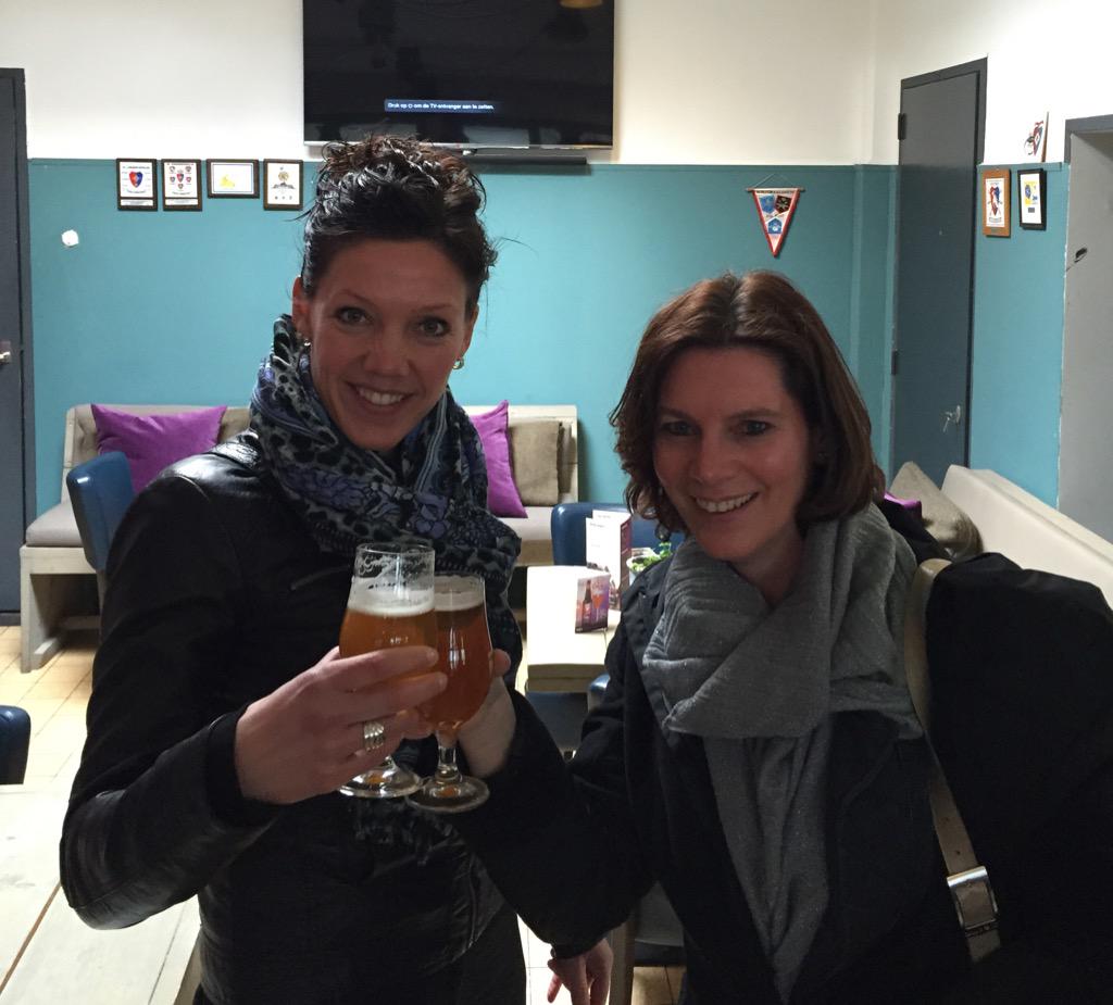 JoyceBurg's tweet photo. Heidebrouwerij; wat met hobby begonnen is, geeft nu de uitdaging in de markt! Proost Vincent bier! @Versmarketeer http://t.co/mbCp91IGyW