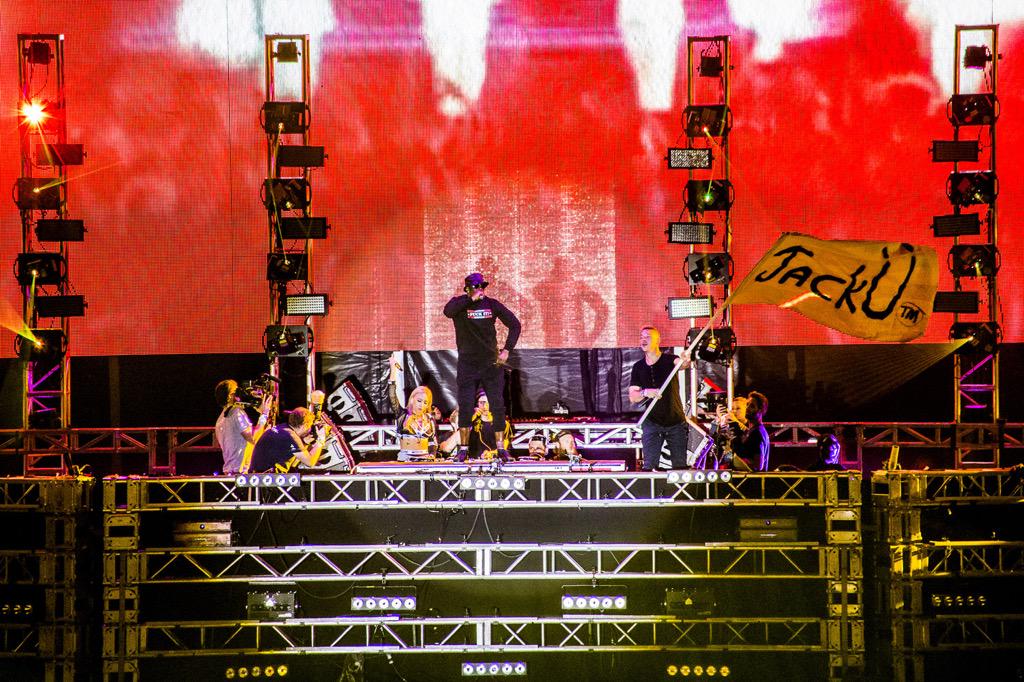 WeLoveChaerin's tweet photo. ✨🔥 #CLinUltra2015 🔥✨ http://t.co/zrjQwoPdDx
